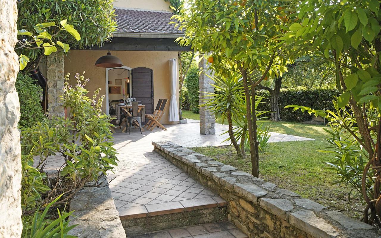 Villa Bouganville Toscolano Maderno Bagian luar foto