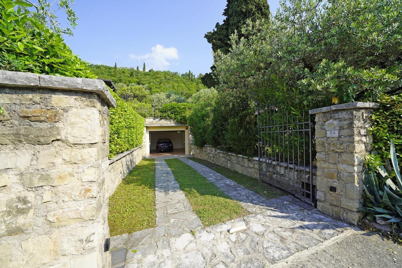 Villa Bouganville Toscolano Maderno Bagian luar foto